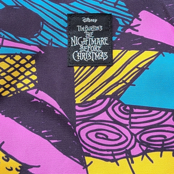 The Nightmare Before Christmas Jack & Sally Split Passport Crossbody Bag - Picture 10 of 17